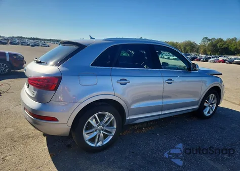 2016 Audi Q3 Premium Plus z USA, uszkodzony, nr VIN WA1EFCFS1GR017873
